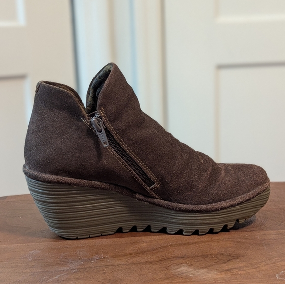 Fly London Brown Ankle Boots - Picture 8 of 8